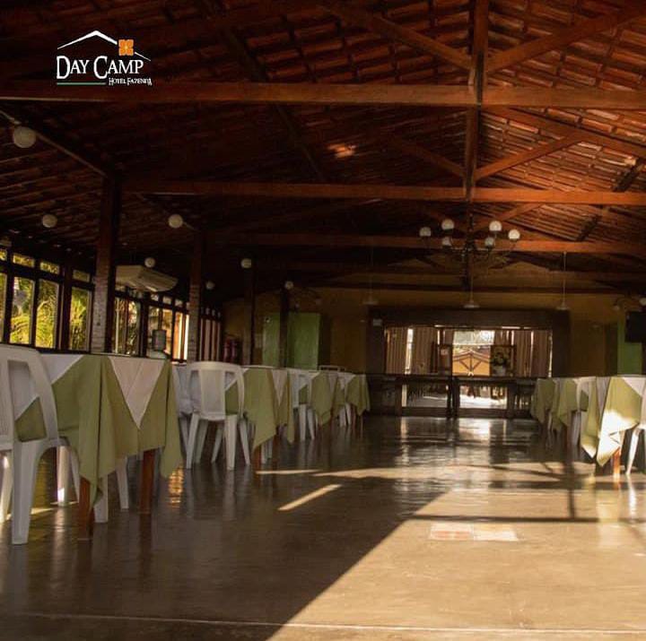 Salão de refeições do Day Camp