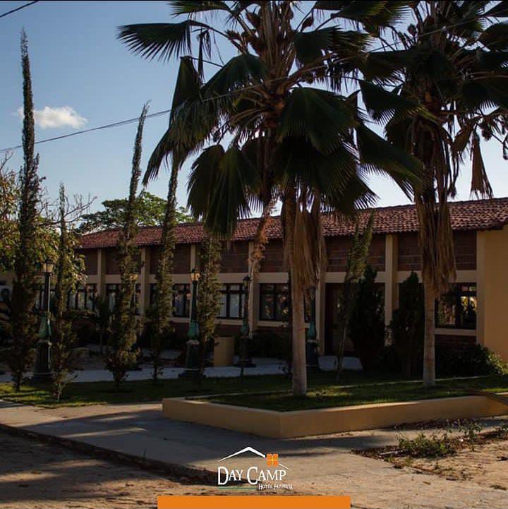 Alojamentos e jardins do Day Camp